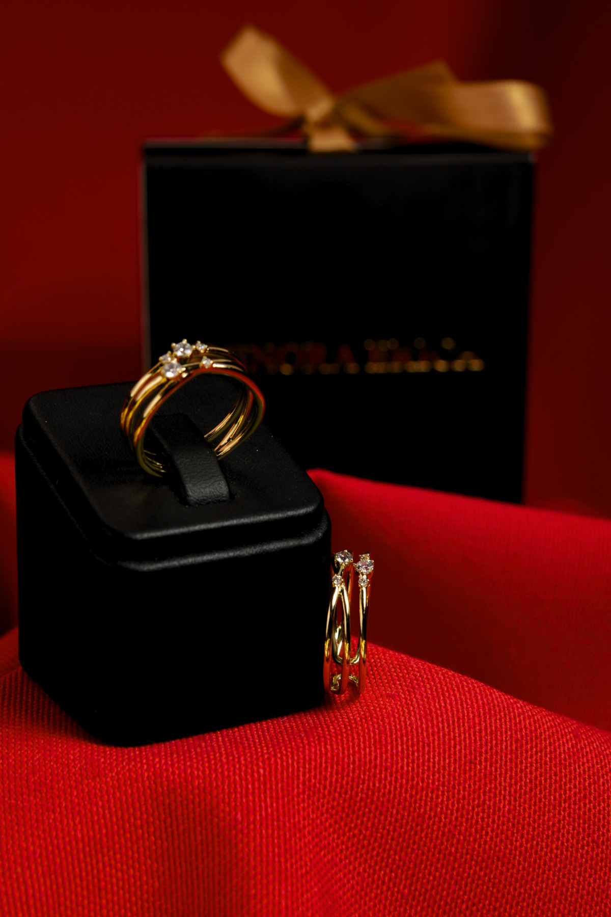 Üzeri Sonsuzluk Figürlü Taşlı Ayarlanabilir Çelik Görünümlü Xp Yüzük