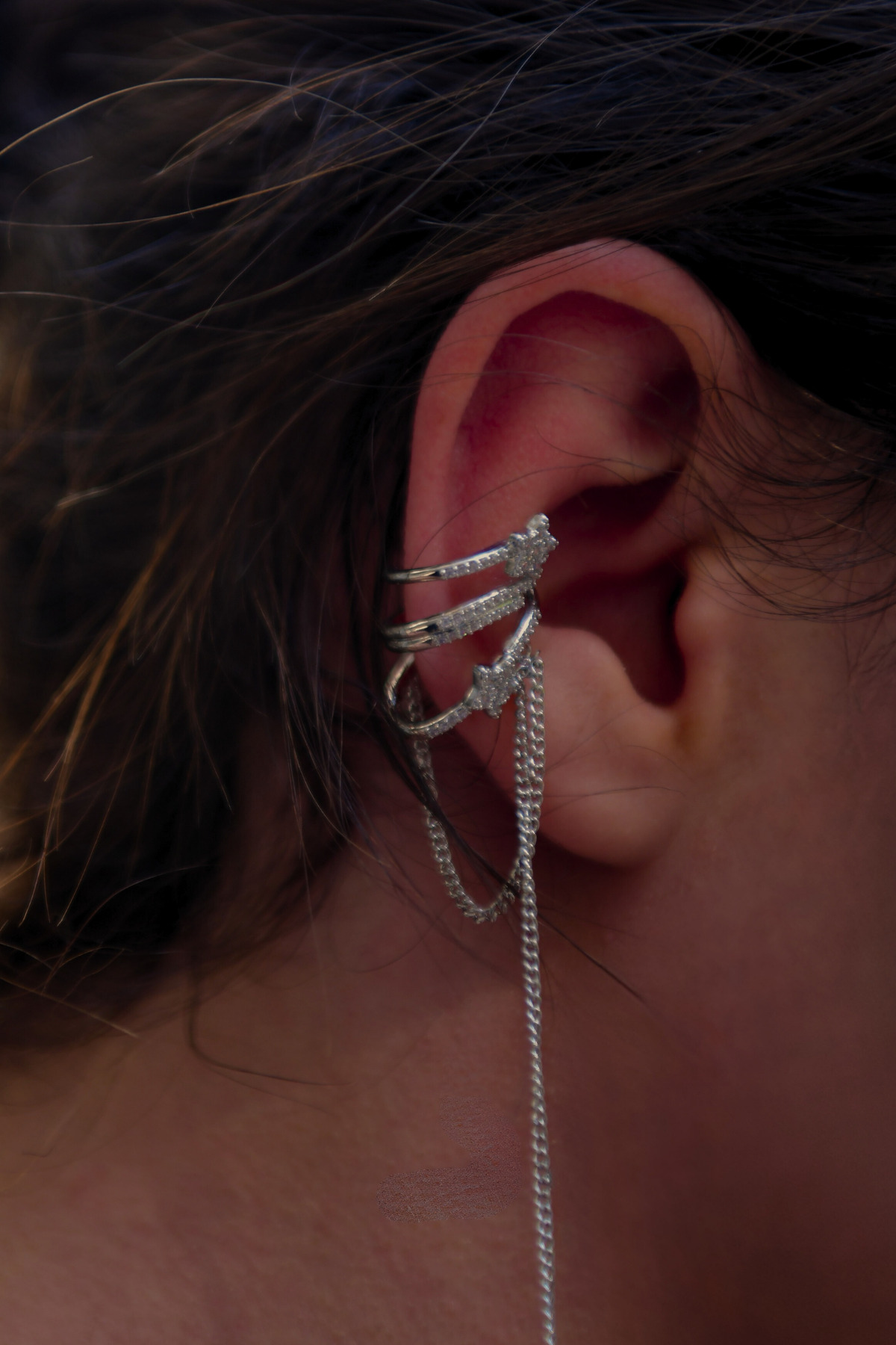 3 Sıralı Taşlı Yıldız Figürlü Sallantılı Earcuff