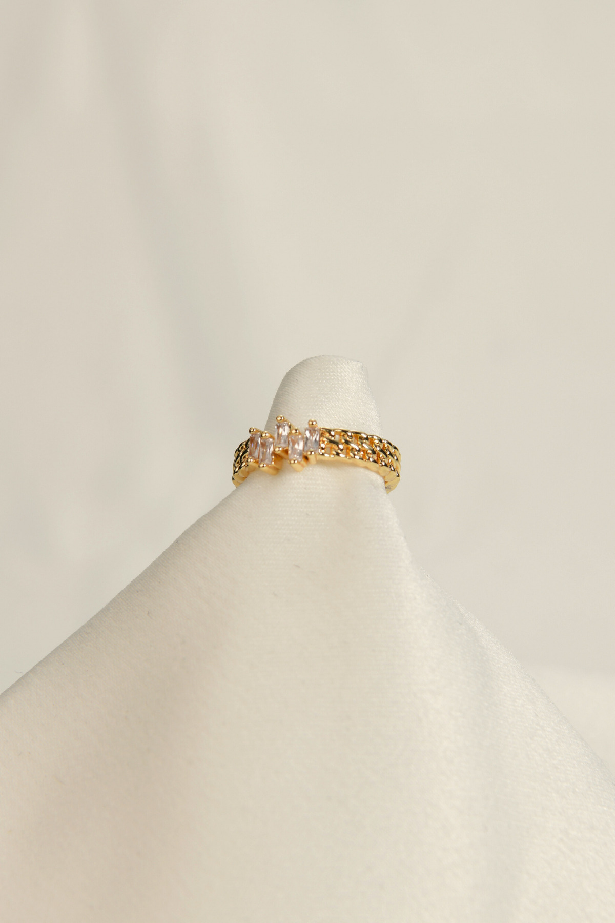 Üzeri Zigzag Baget Taşlı Çelik görümlü Xp Eklem Yüzüğü