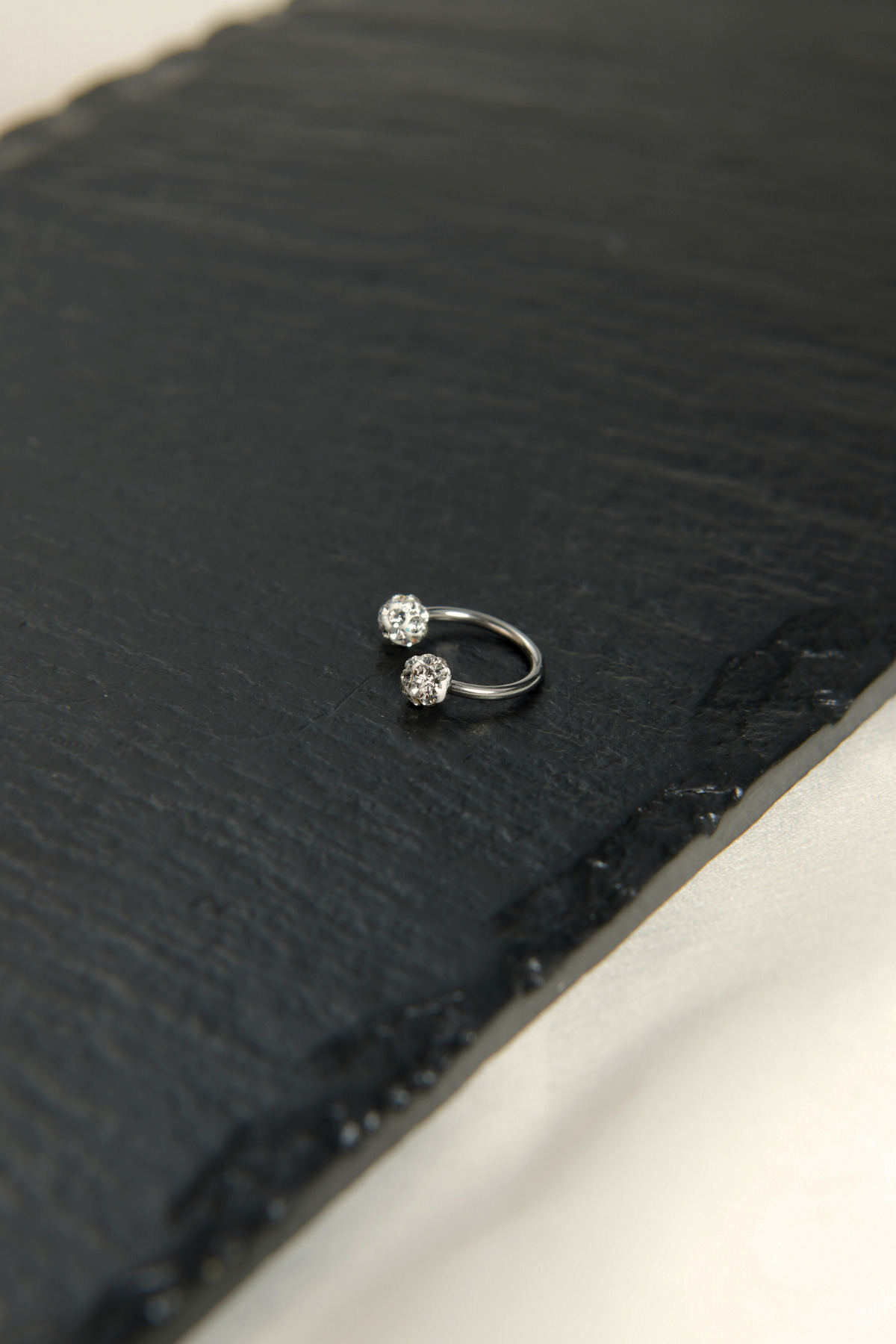 İki Ucu Disko Topu Model Taşlı Hem Tragus Hem Kıkırdak Piercing