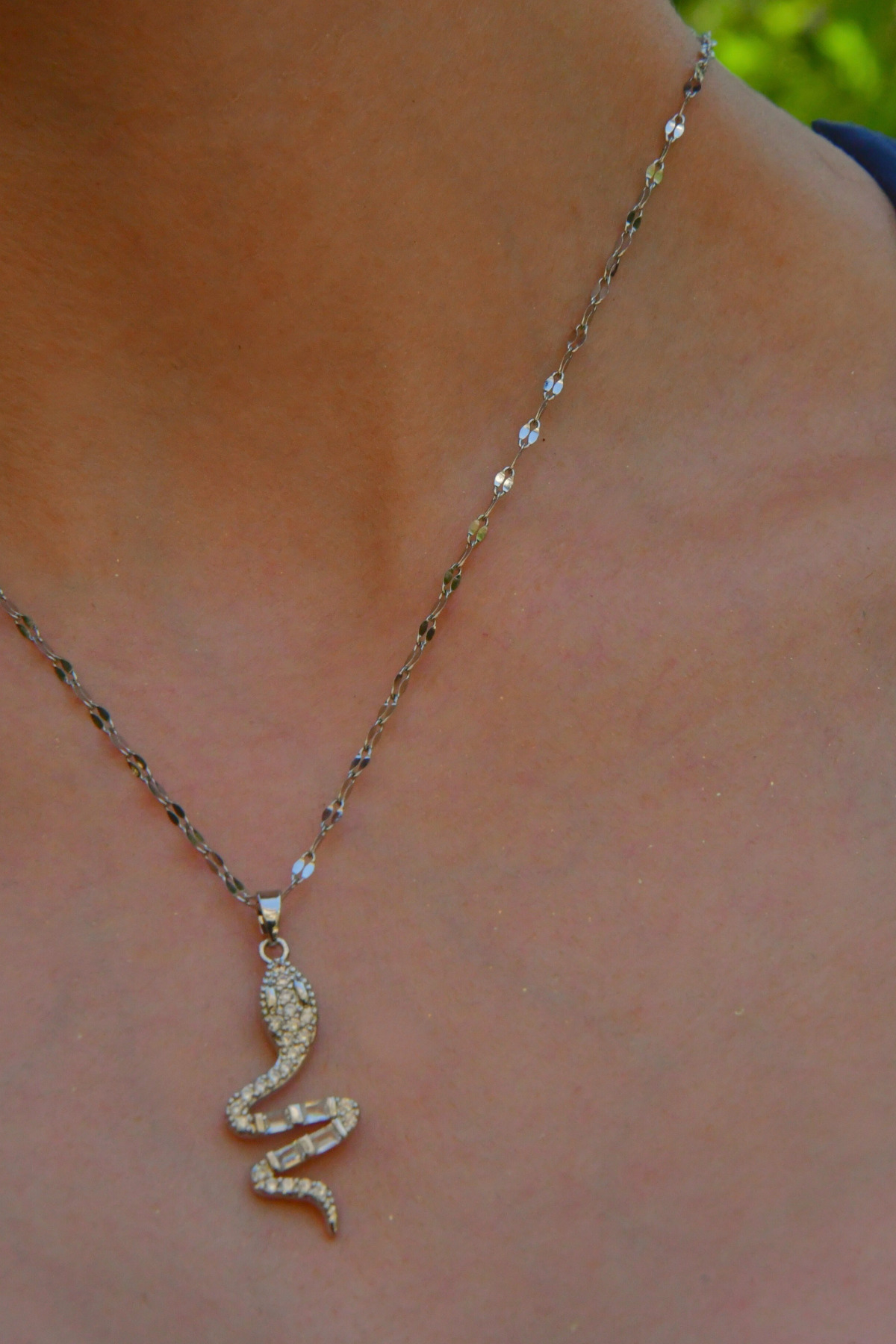 Zirkon ve Baget Taşlı Yılan Figürlü Kadın Çelik Kolye