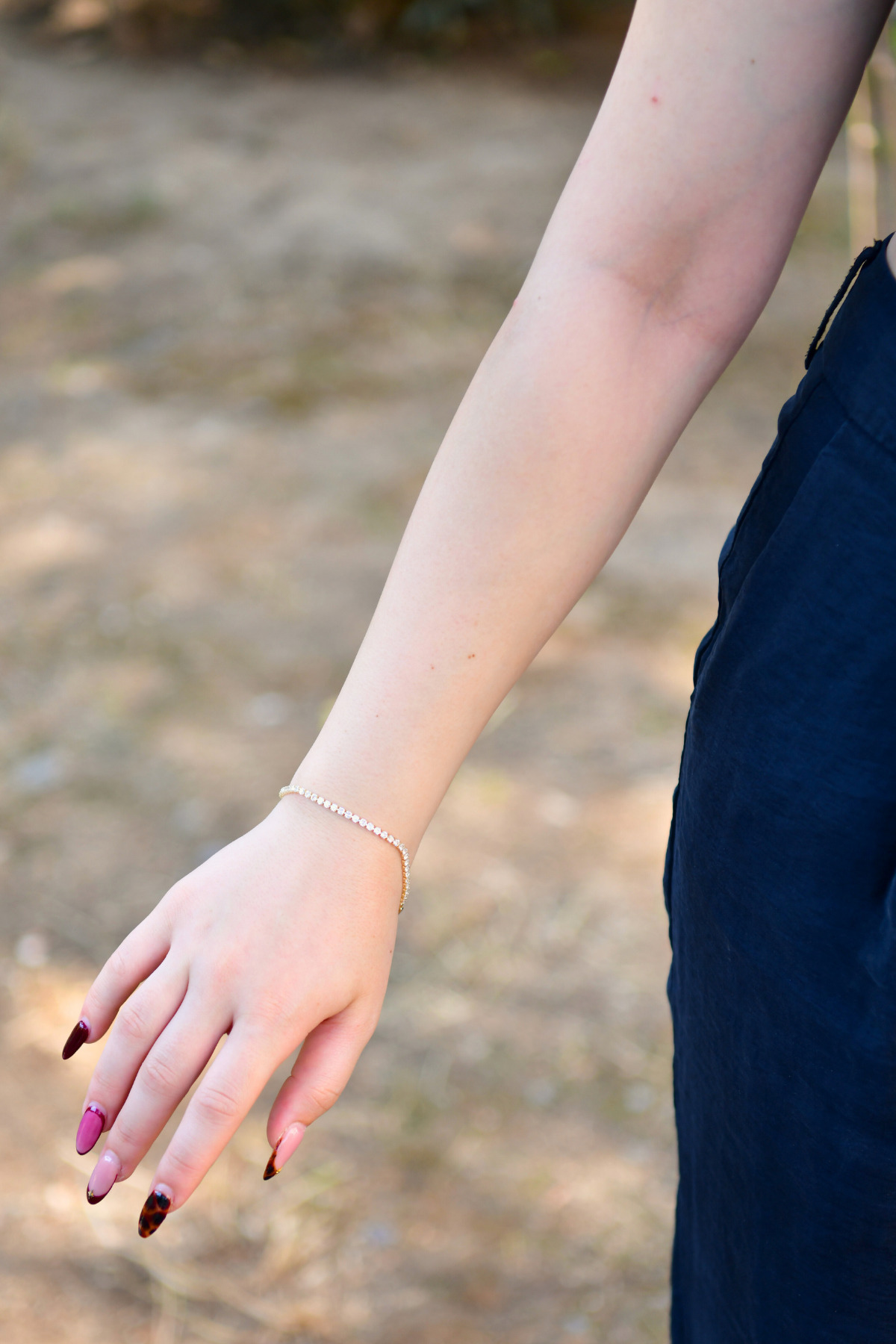 Yuvarlak Sıralı Zirkon Taşlı Kadın Çelik Görünümlü Xp Zincir Bileklik 3mm