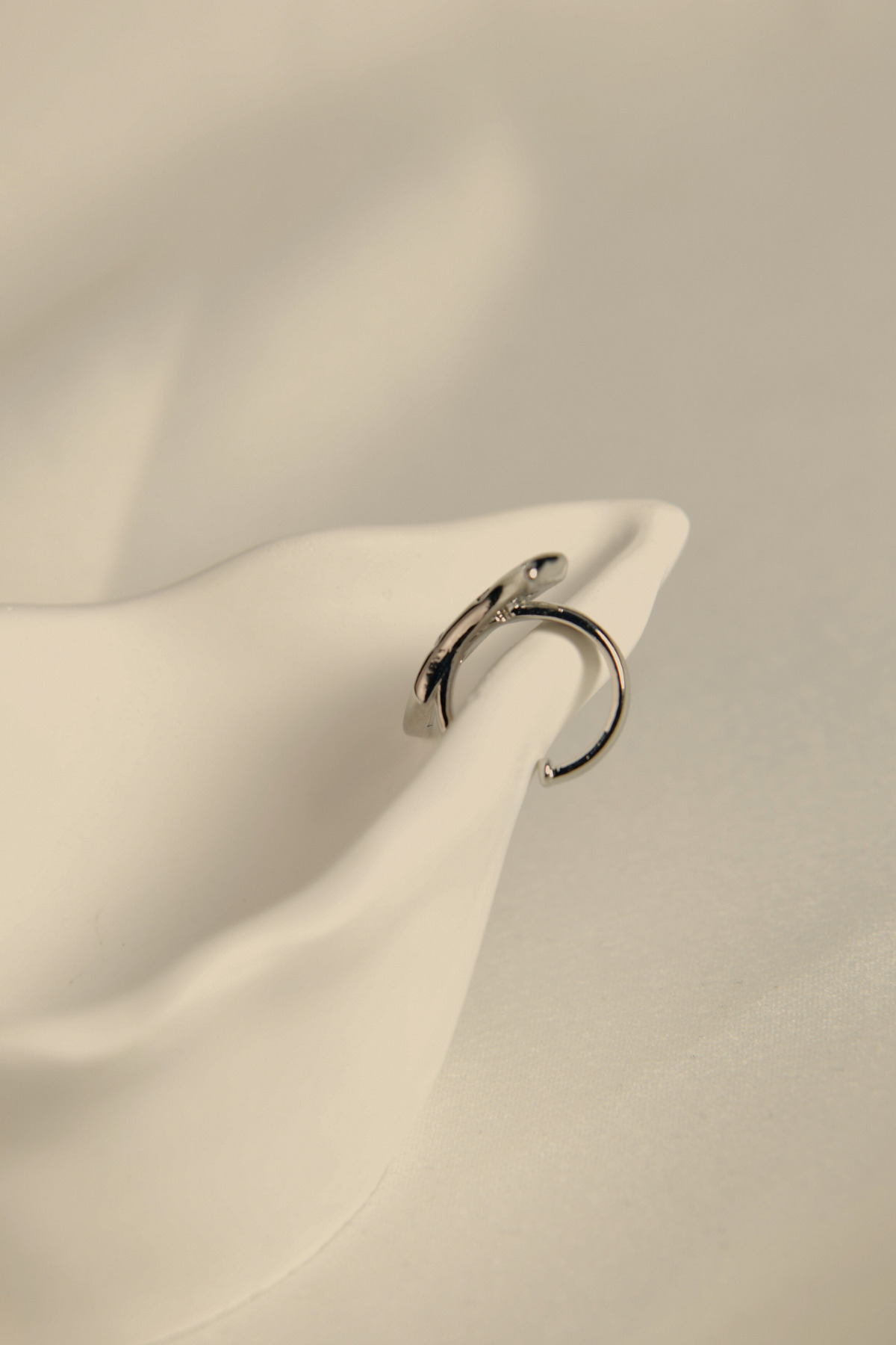 Hector's Legacy Zirkon Taşlı Earcuff