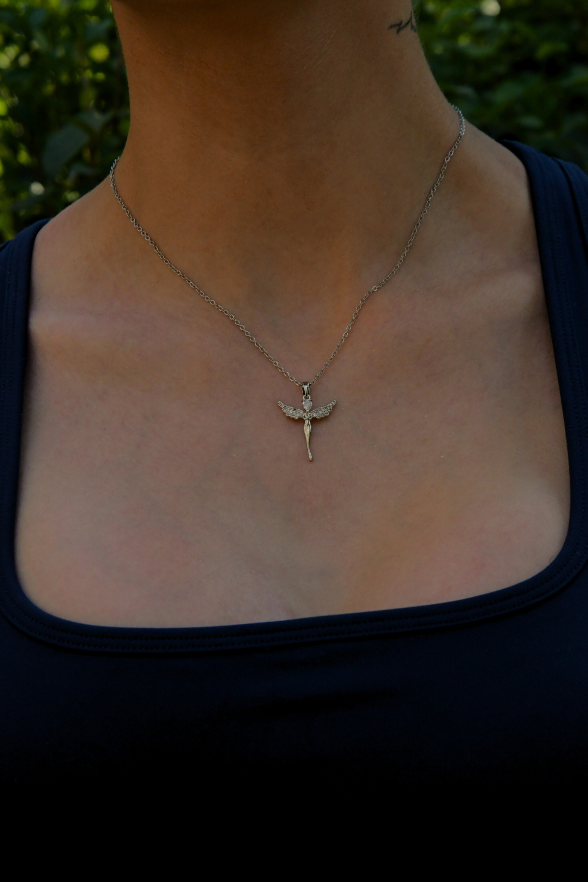 Zirkon Taşlı Melek Model Kadın Çelik Kolye