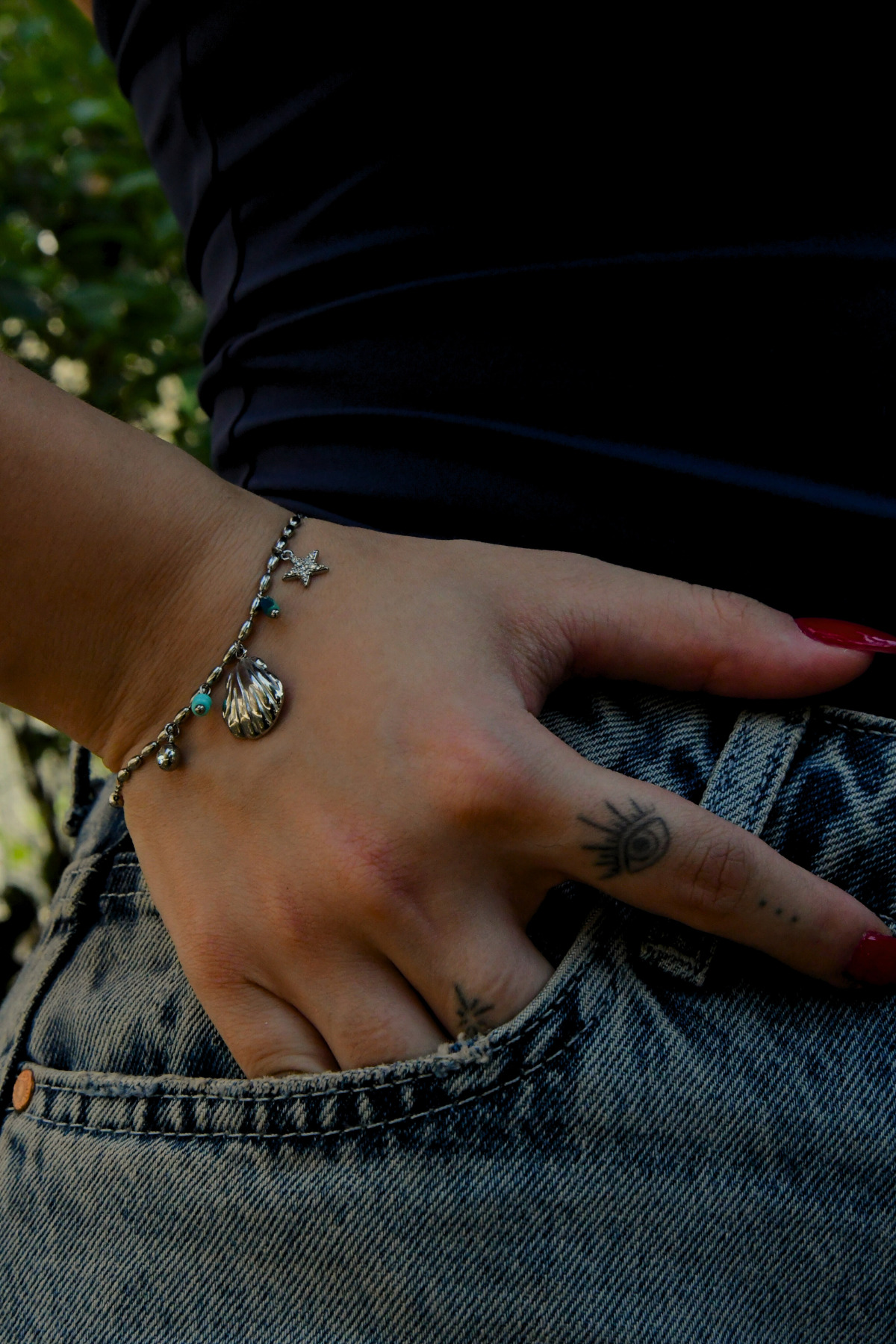 İstridye Figürlü Kadın Çelik Bileklik