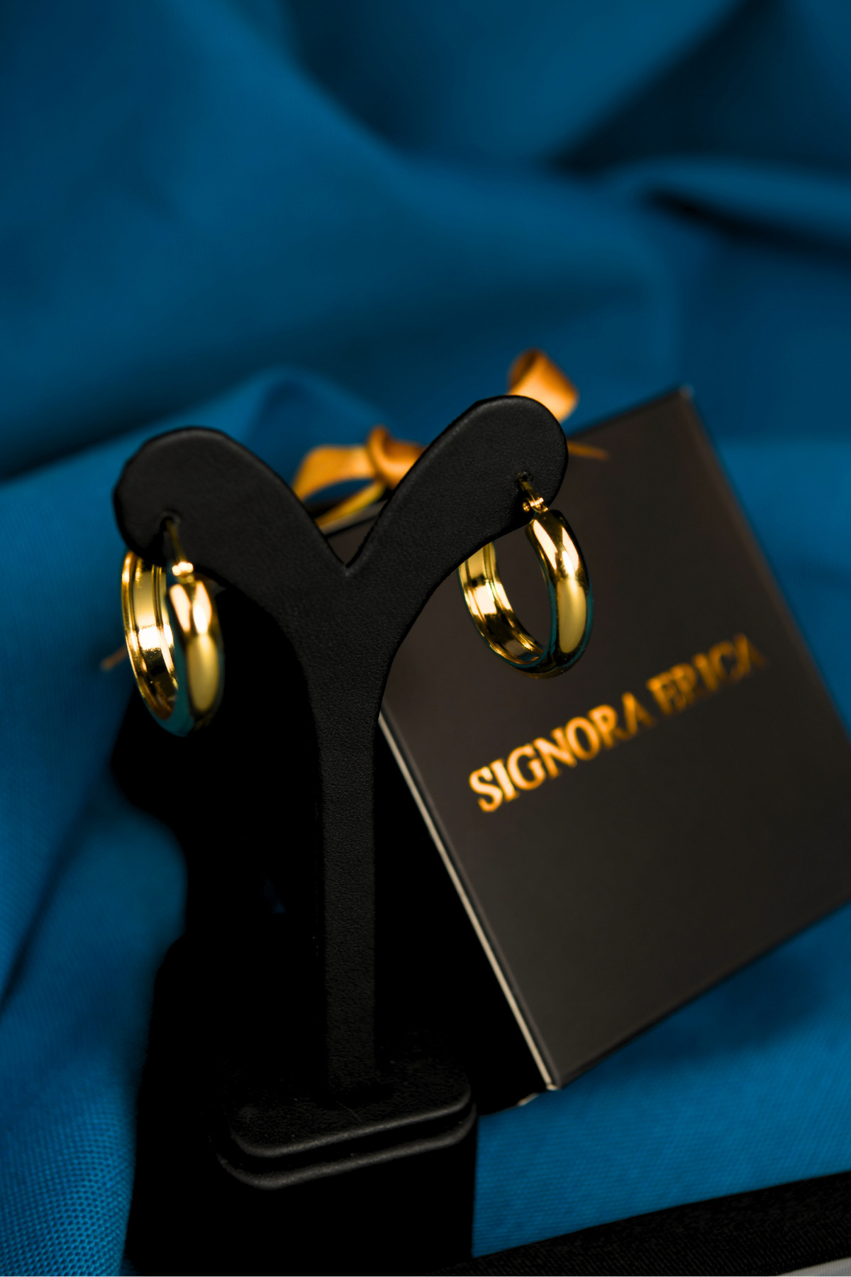 Oturtmalı Halka Model Çiftli Kadın Çelik Küpe