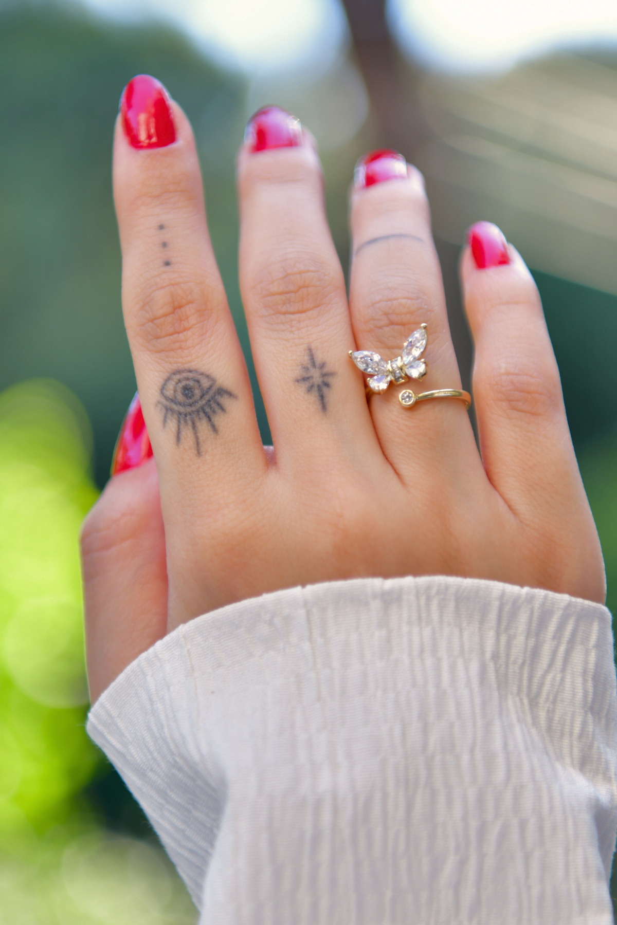 Üzeri Kelebek Figürlü Taşlı Ayarlanabilr Çelik GörünümlüY Xp Yüzük