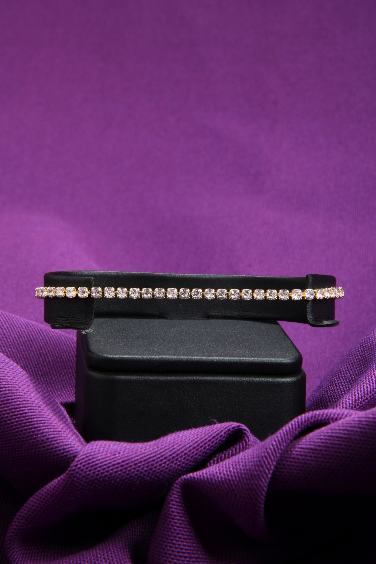 Yuvarlak Sıralı Zirkon Taşlı Kadın Çelik Görünümlü Xp Zincir Bileklik 3mm