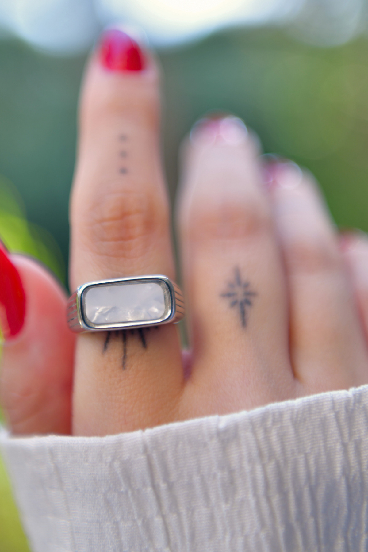 Üzeri Dikdörtgen Taşlı Ayarlanabilir Çelik Yüzük